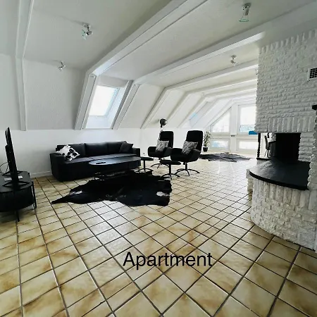 Haus Loehrberg بيت ضيافة Hemer