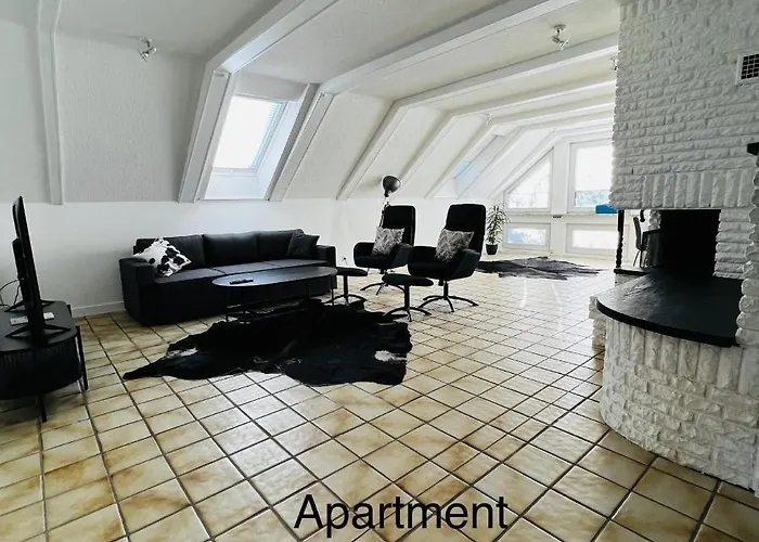 Haus Loehrberg بيت ضيافة Hemer